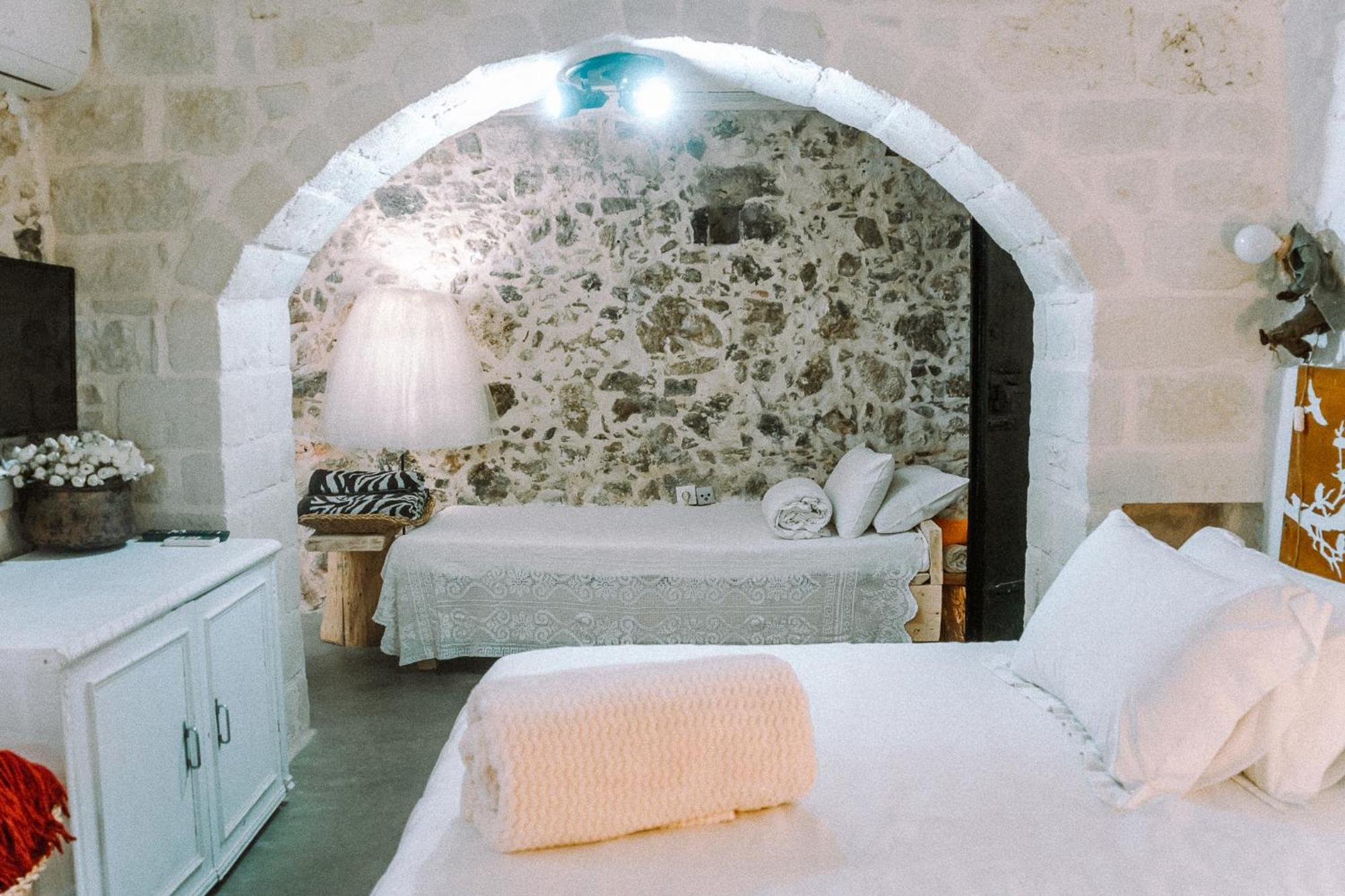 Villa Antonia'S Stonebuilt Mansion With A Private Pool Arménoi Esterno foto